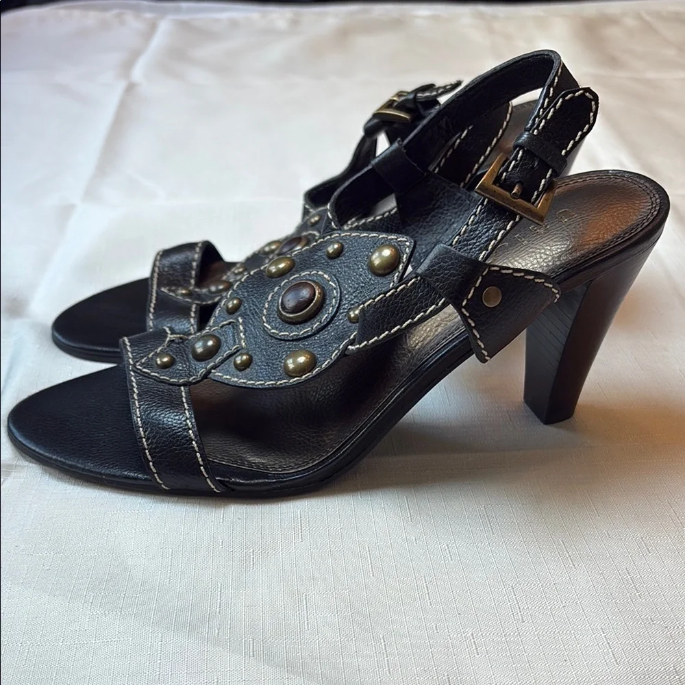🧊Unisa Lavish Brown leather Heels with Elegant brass and wood Design
